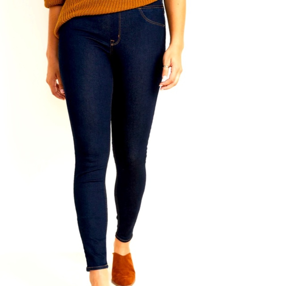 Old Navy Rockstar Pull-on leggings size 6